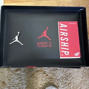 Nike Airship Box with Logo